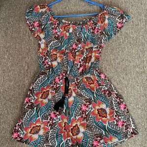 Romper with stunning colors. Like new!!